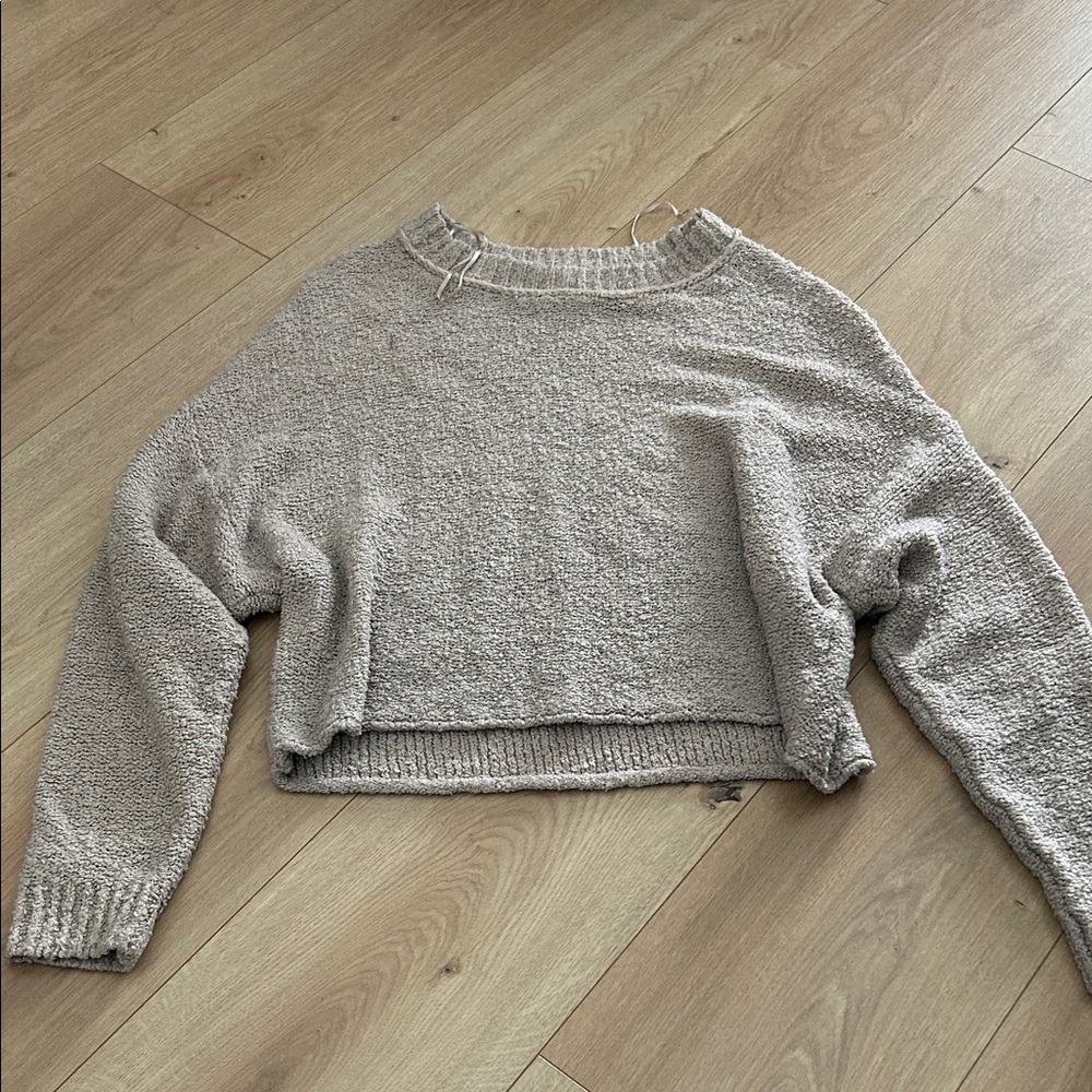 Elegant Women's Crew Neck Sweater in Tan